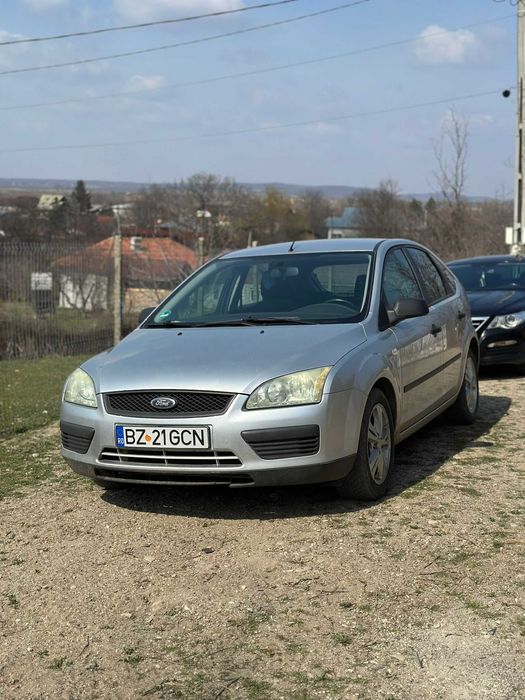 Ford Focus 2 Hatchback 2005 1.6 benzina