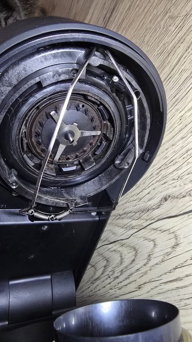 Espressor Nespresso by De'Longhi ENV120.BM Vertuo Next