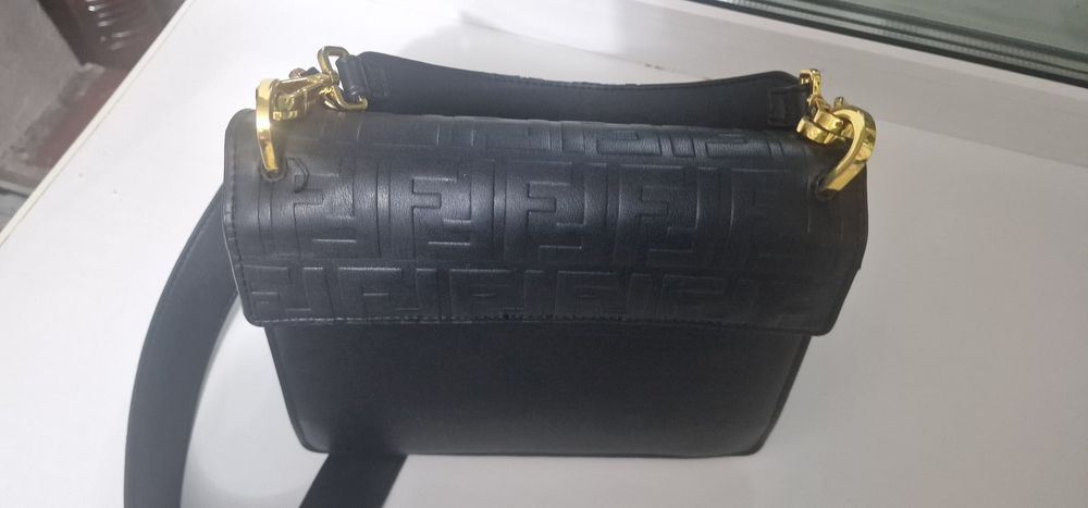 Продам сумку женскую