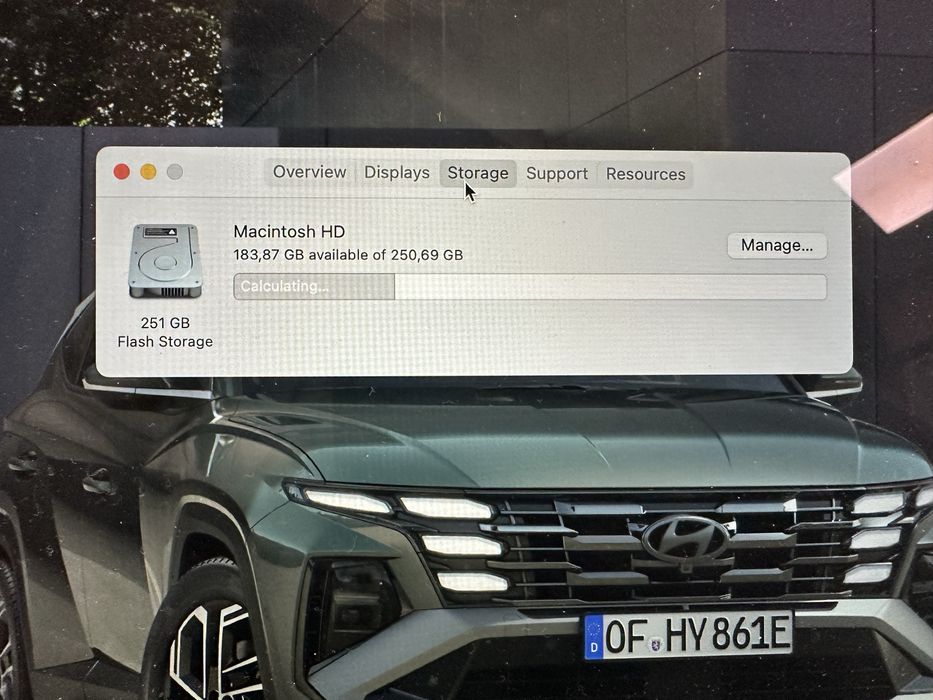 Продавам macbook pro 2016 touchbar A1706 с проблем!!!