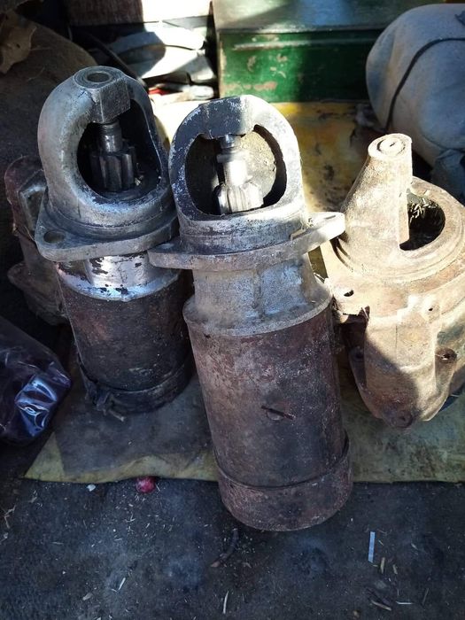 Части за москвич 12-ца нови и употребявани