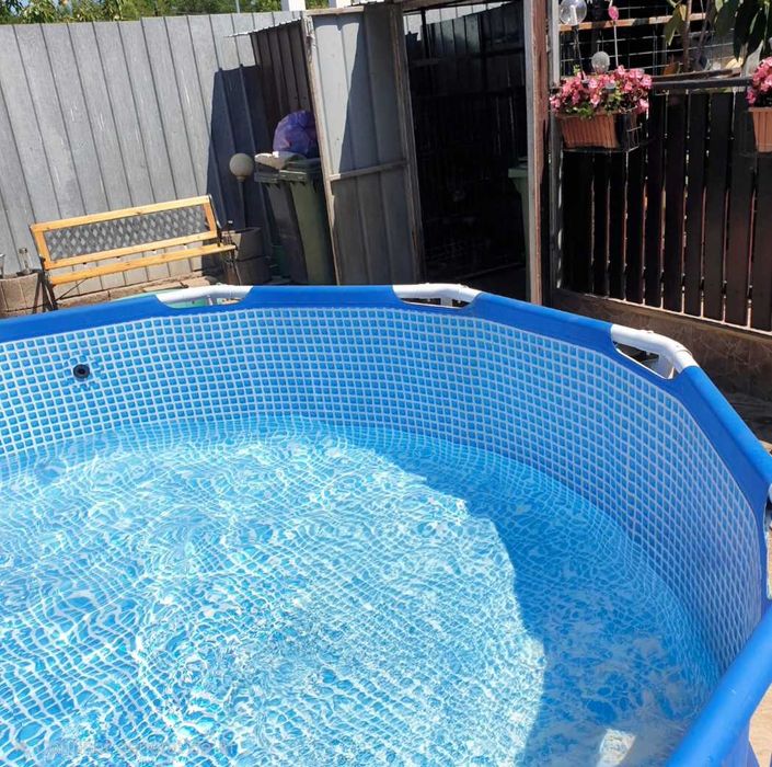 Piscina cu cadru metalic Intex supraterana rotunda
