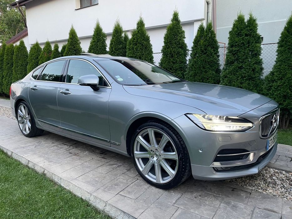 Volvo S90 inscription