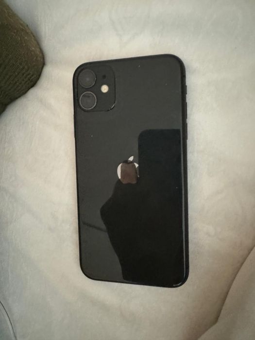 Айфон 11 сатылады