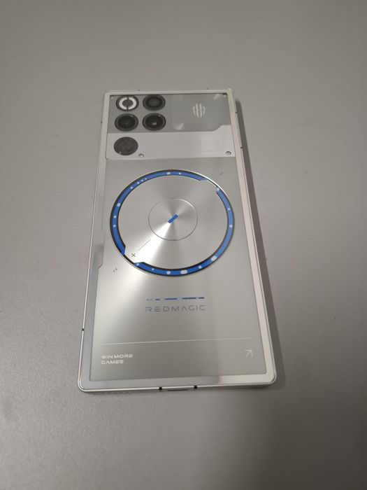 Vând Nubia RedMagic 11S pro