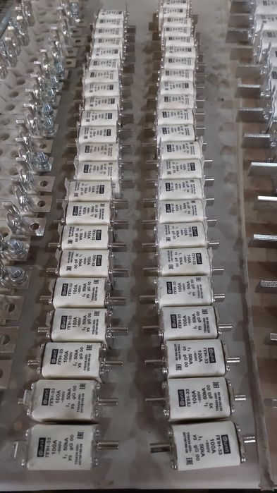 Продам автоматы и предохранители