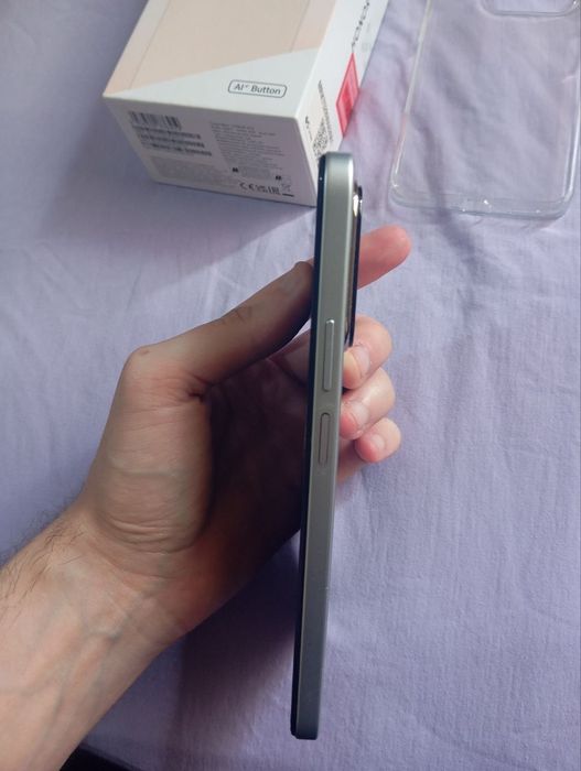 Продаётся телефон Honor x7d 6/128