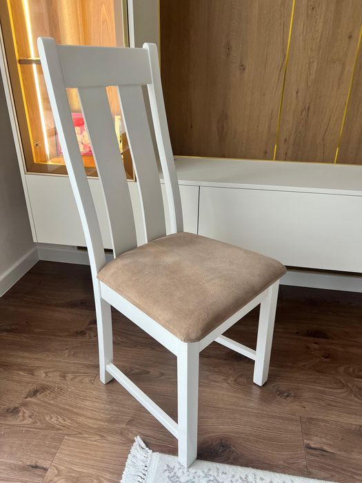 Продается стол и 6 стульев