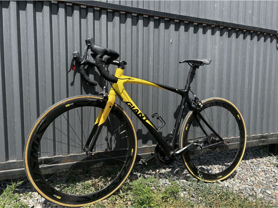 Giant Carbon FormulaOne 8.1 кг / SRAM Rival / Mavic Cosmic