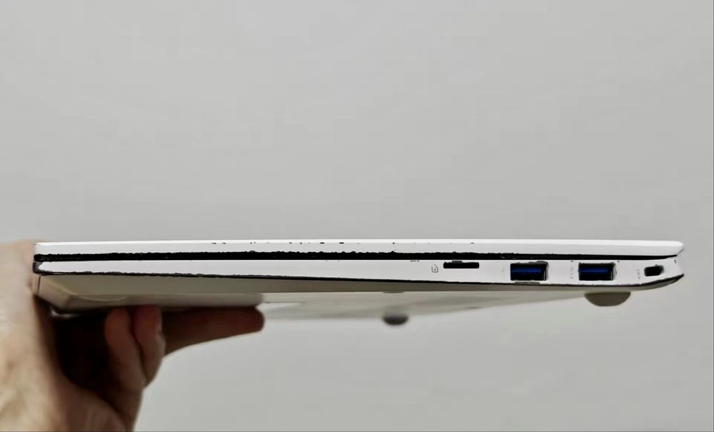 LG Gram 14 OLED ultrabuk i7 11gen, 16/512