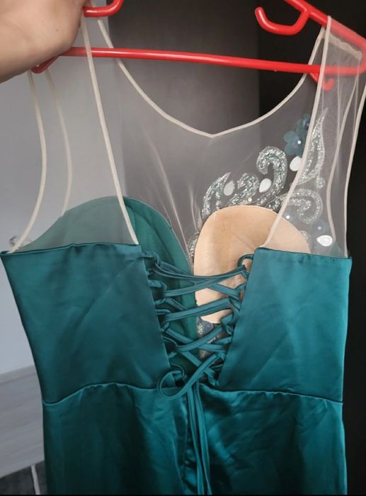 Rochie nasă superbă