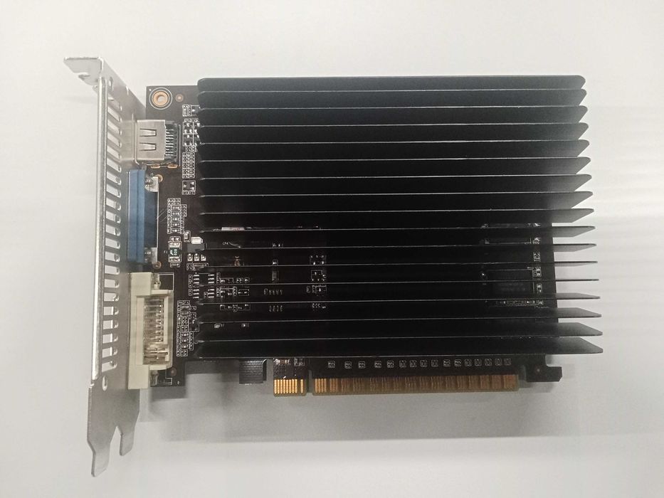 Bидеокарта NVIDIA GeForce GT220 /1024M sDDR3 128B