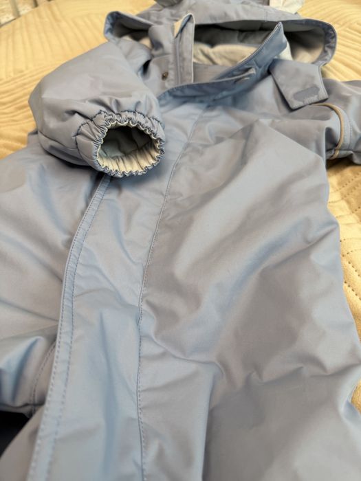 Продам комбинезон демисезонный
