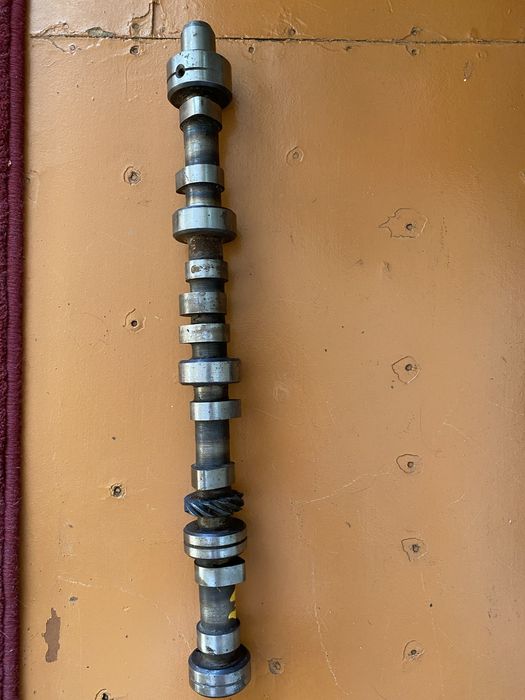 Распредвал на ГАЗ 24