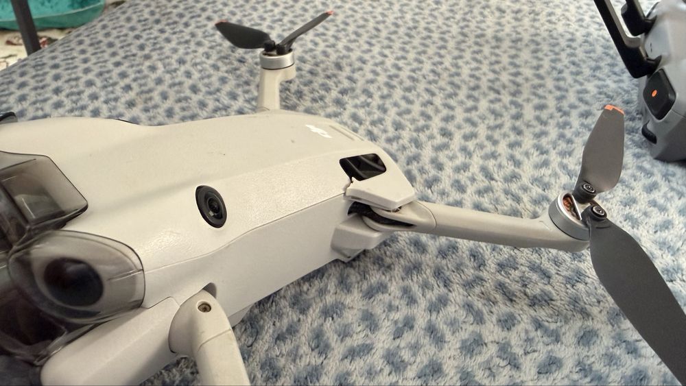 Dji mini 4pro fly more combo