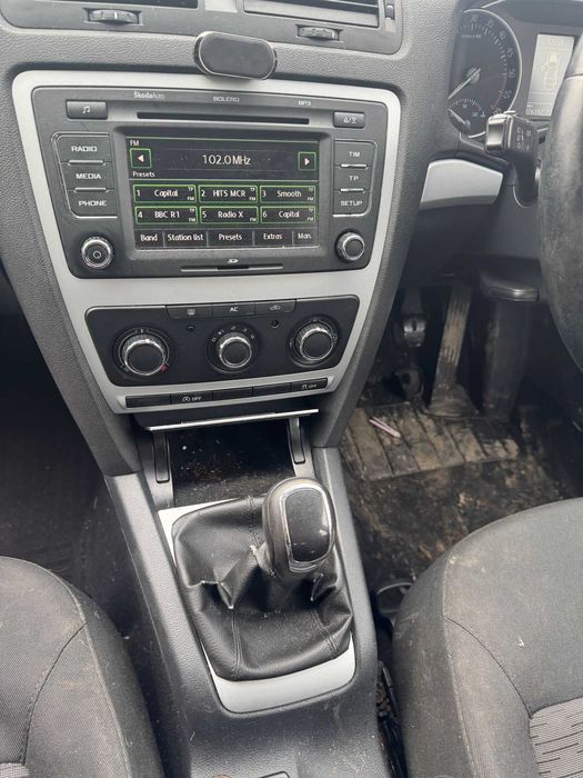 Dezmembrez Skoda Octavia 2 facelift 1.6 TDI manuala an 2011