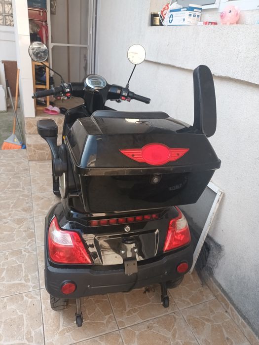 Scuter electric  fara permis