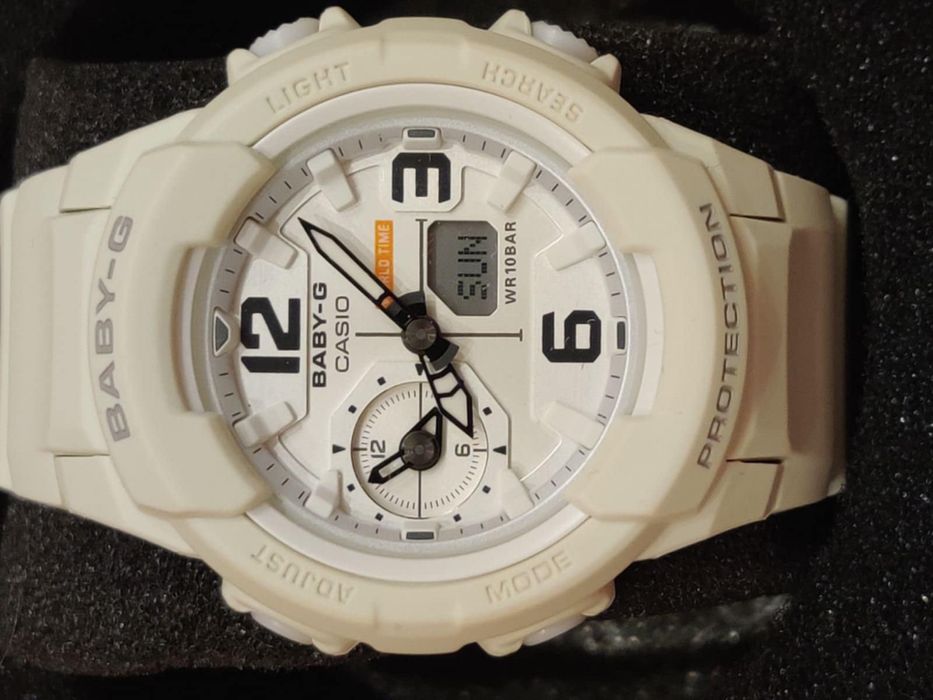 НОВ Casio BABY G в кутия, за подарък