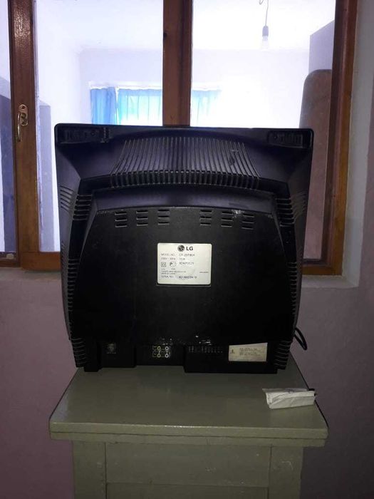 Продам Телевизор LG