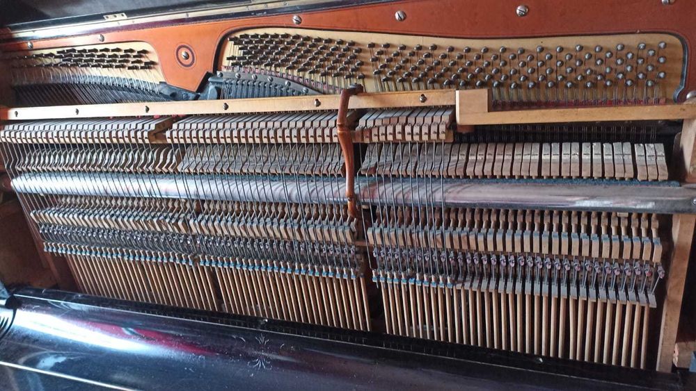 Продается пианино Zimmermann (без подсвечников)