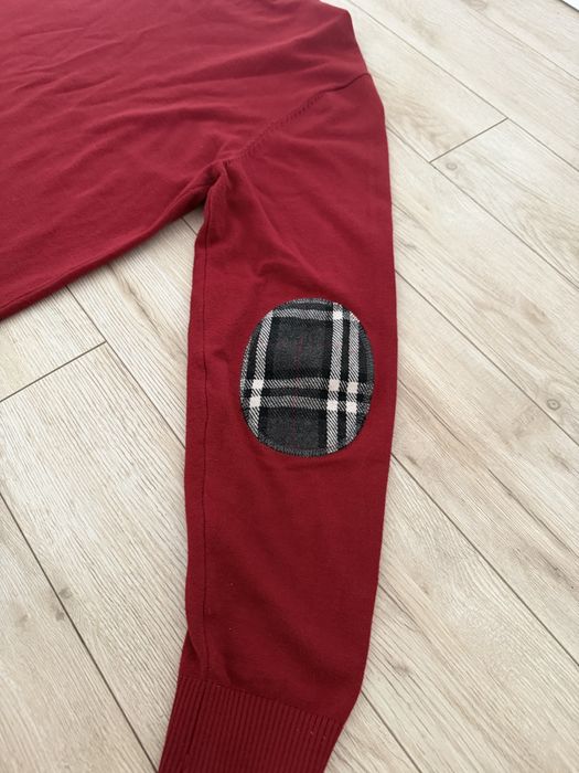 Свитер Burberry красный
