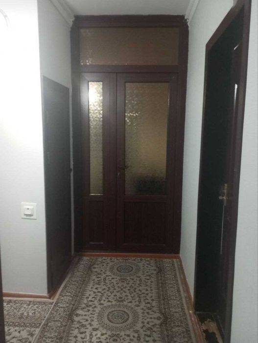 4 хонали сотилади/ ремонт урта холатда/ тинчлик метро 400 м/ Нурафшон