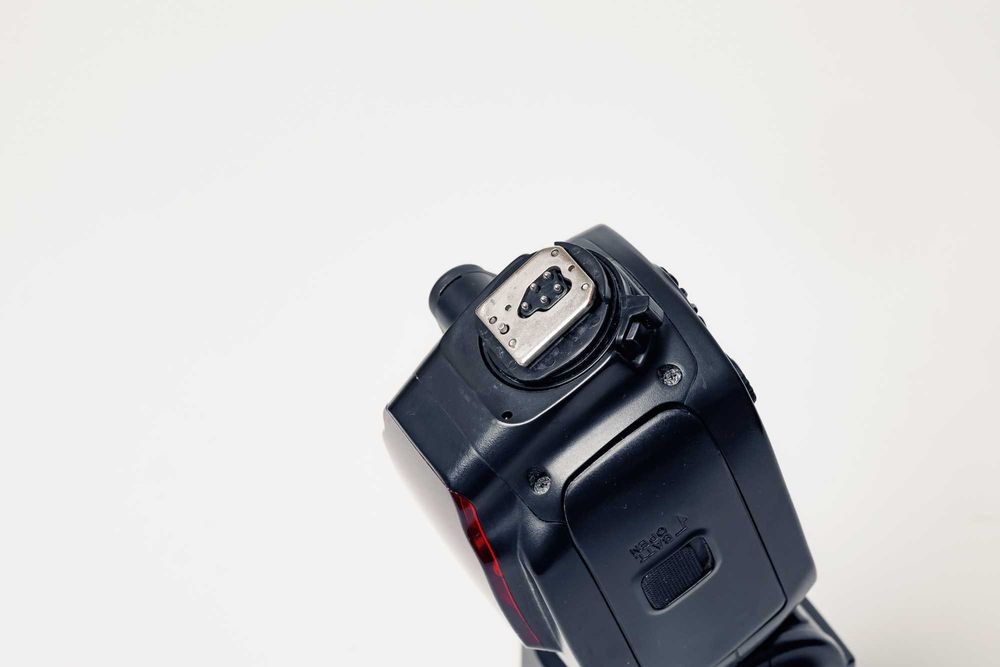 Вспышка Yongnuo Speedlite YN-685EX