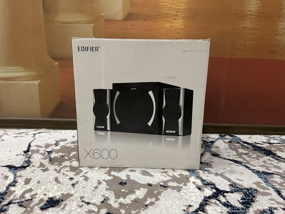 Edifier X600.