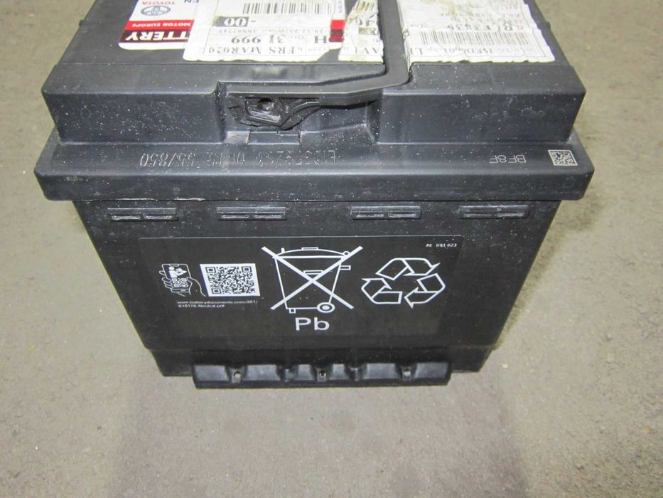 Акумулатор TOYOTA 12V 52Ah