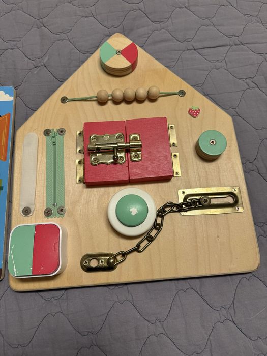 Busy Board/ занимателна дъска