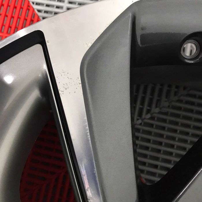 1x janta Lexus RX R20 8.5Jx20 ET30