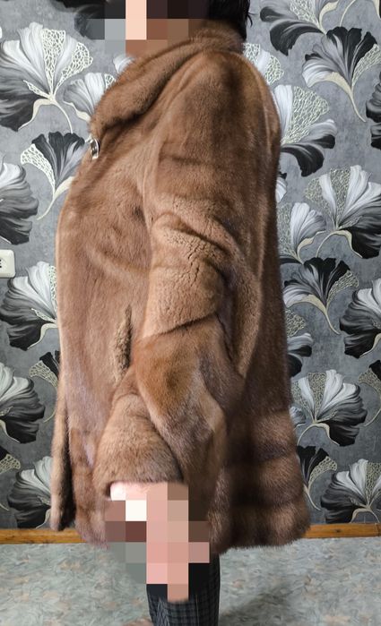 Продам шубу норковую