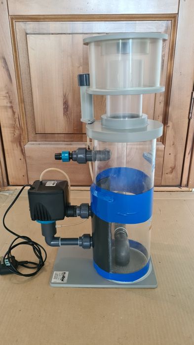 Spumător de proteine pentru acvarii