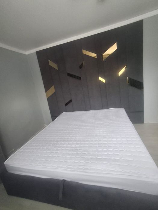 Продаем спальню.