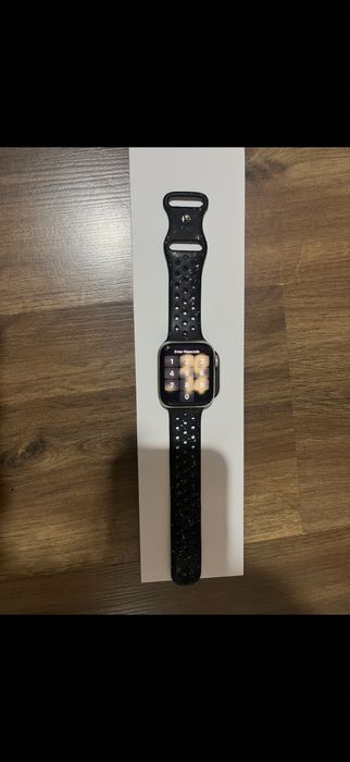 Смарт часовник Apple watch