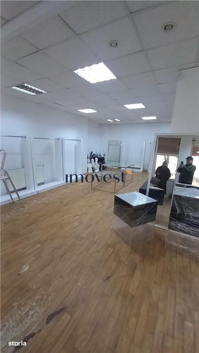 De inchiriat spatiu comercial