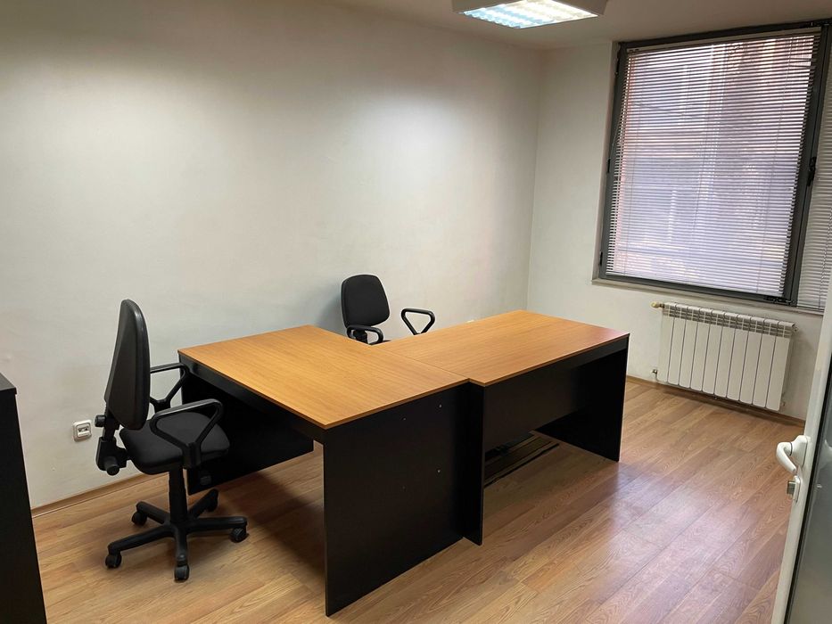 Дава се под наем Офис в София, Център - 100 кв.м за 660 € - Снимка #4