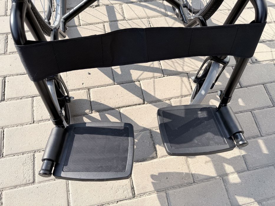 Инвалидная коляска