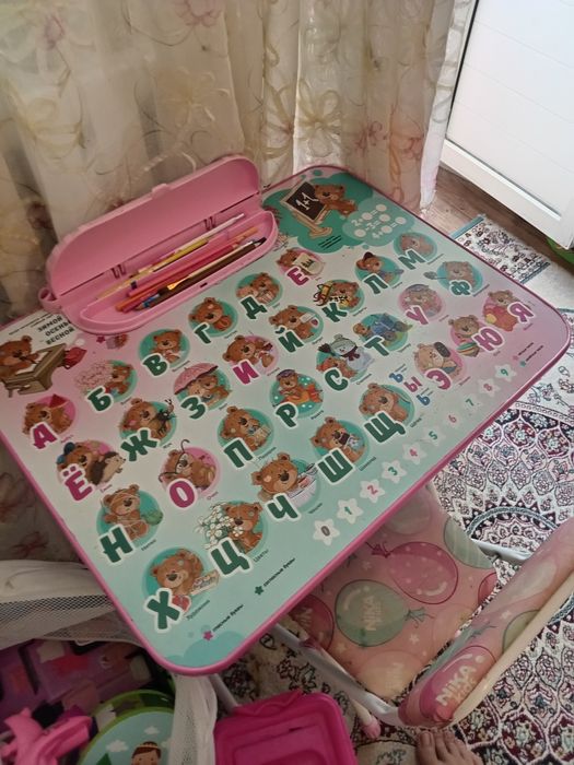 Детский школьный стол