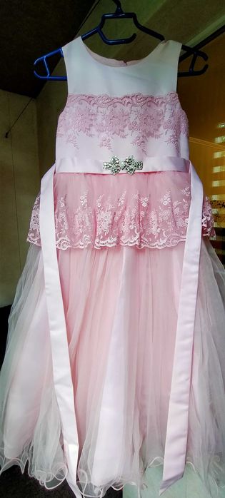 Платье нарядное, праздничное