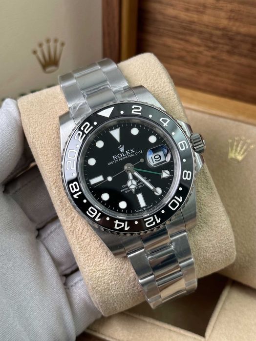 Rolex GMT-Master II "Batman" Black/Blue Bezel Steel Oyster 40mm