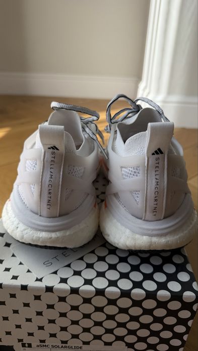 Кроссовки Adidas