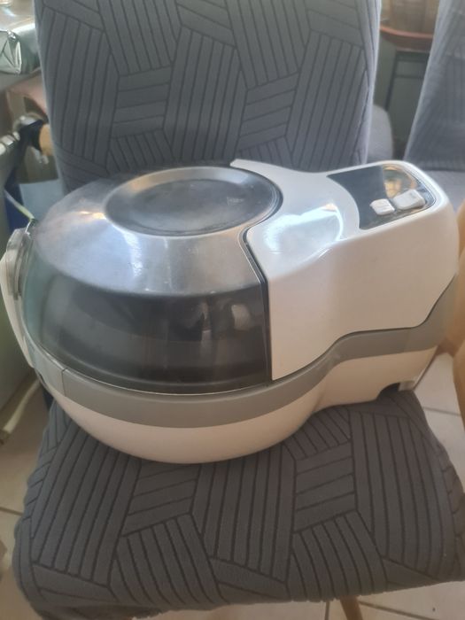 Здравослове фритюрник Tefal Actifry family 011
