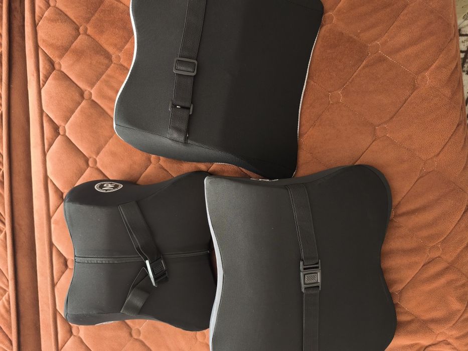 Черни и сиви автомобилни възглавници за врата от мемори пяна