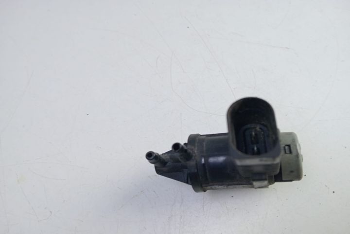 Electrovalva supapa vacuum 1K0906283A Volkswagen VW Passat B7 seria