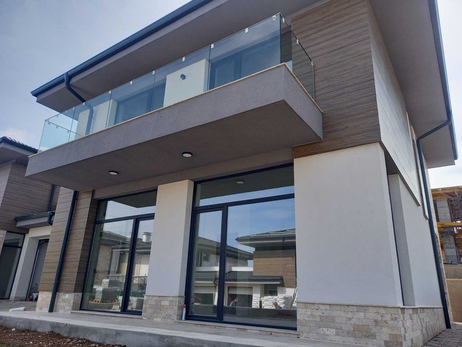 Продава се Къща в с. Марково, Област Пловдив - 229 кв.м за 1358 €/кв.м - Снимка #1