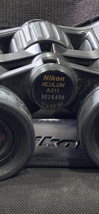 Продам биноколь NikonА 211