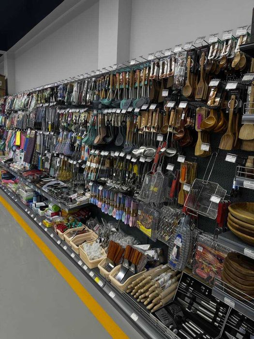 Савдо Стеллажлари Докон ва Хожалик моллари учун Етажерка Полкалар