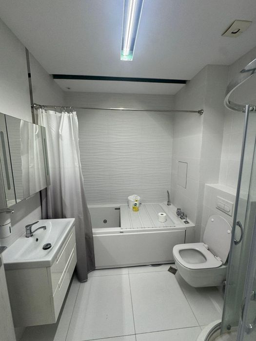 Тристаен апартамент под наем в ж.к. Лозенец, 2212756