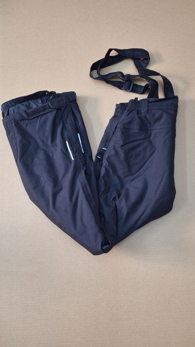 Pantaloni ski  Icepeak, marimea M

109 lei

Prețul e nego